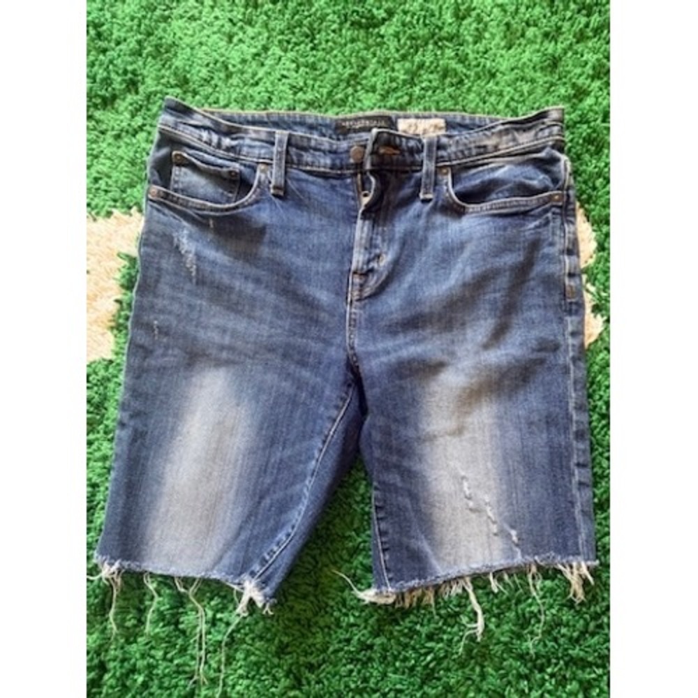 Aeropostale Mens Blue Distressed Cut-Off Denim Shorts Medium Wash Size 32